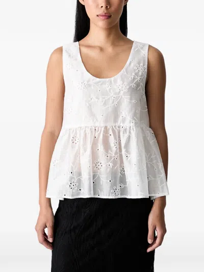 Vicolo Broderie-anglaise Peplum Top In White