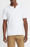 Vince Garment Dyed Short Sleeve Henley In Optic White