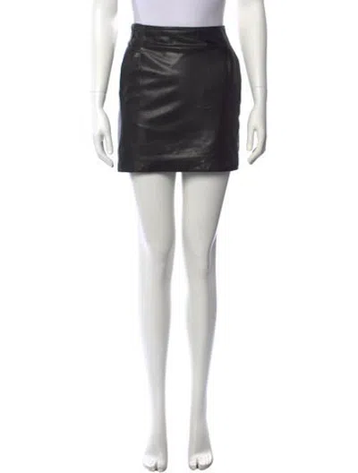 Pre-owned Vince Leather Mini Skirt In Black