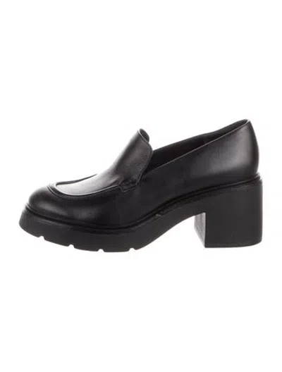 Pre-owned Vince Leather Pumps In Black