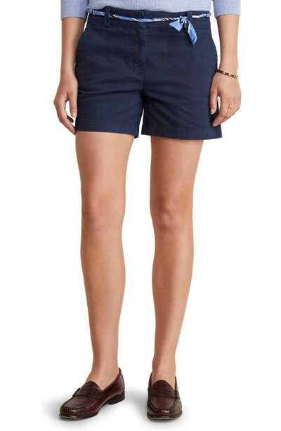 Vineyard Vines Herringbone Stretch Cotton Shorts In Nautic