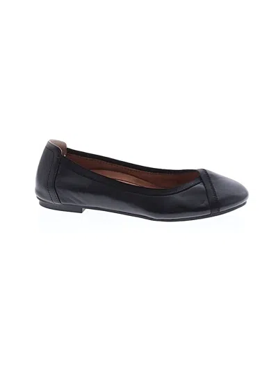Pre-owned Vionic Flats In Black