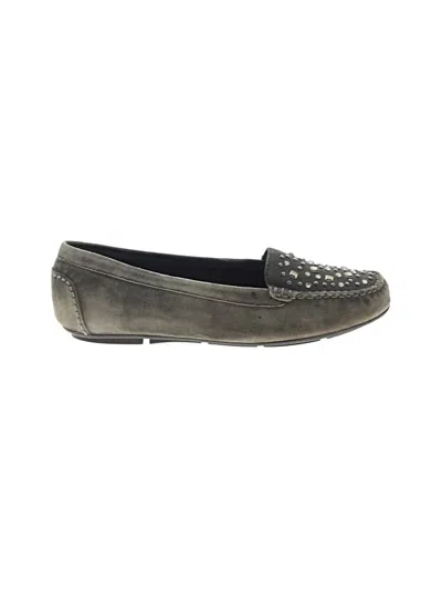 Pre-owned Vionic Flats In Gray