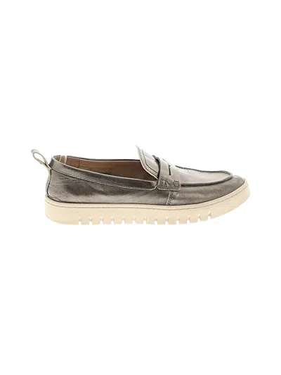 Pre-owned Vionic Flats In Gray