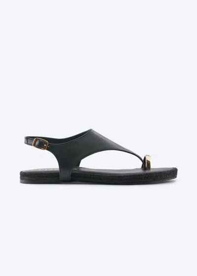 Viscata Delmar Leather Sandal Flats In Black