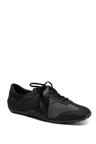 Vivaia Carol Square-toe Jogger Sneakerina In Black
