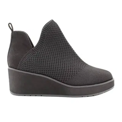 Volatile Women's Albright Ankle Bootie In Black