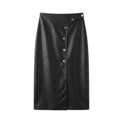 Weili Zheng Gonna In Black
