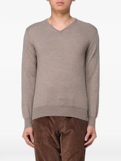 Xc V-neck Sweater In Brown