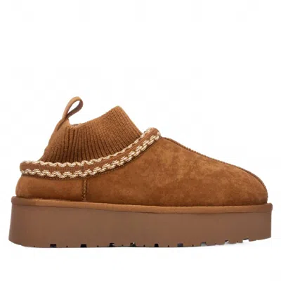 Xti Women's Comfort Suede Slippers In Camel In Brown