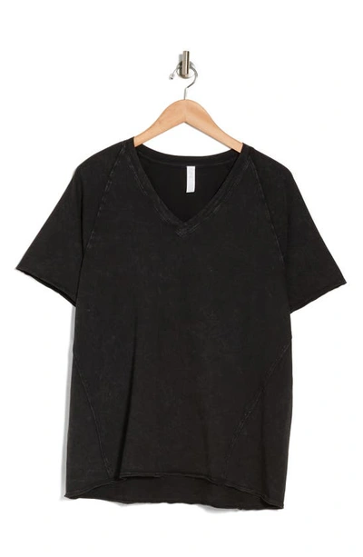 Z By Zella Vintage Washed Relaxed V-neck Tee In Black