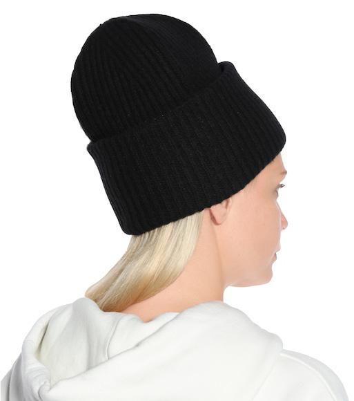 ACNE STUDIOS Casual Ribbed Knit Hat With Face Patch In Black
