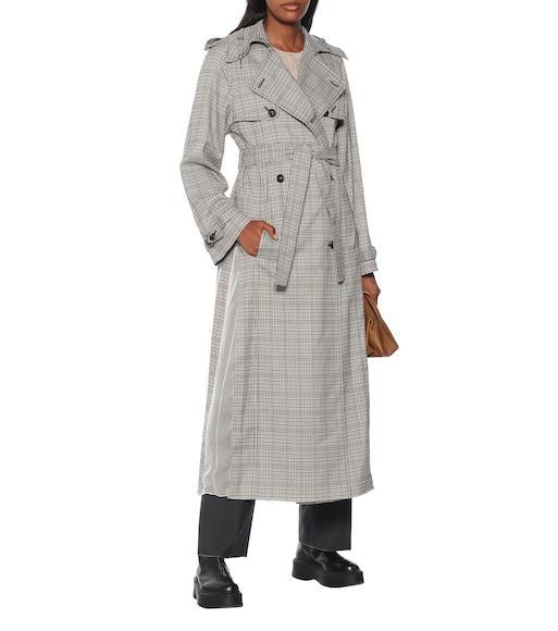 THE ROW Small Slouchy Banana Grain Leather Bag In Black