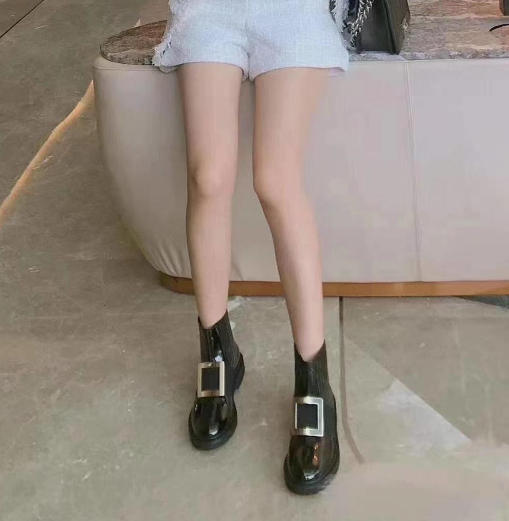 ROGER VIVIER Viv Ranger Embellished Patent-leather Chelsea Boots In Black