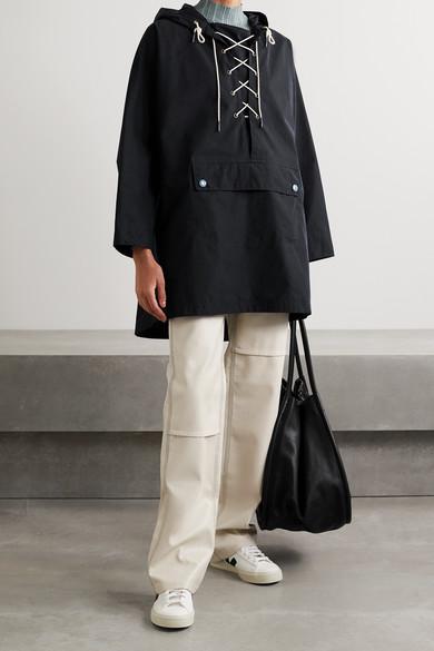 VEJA Minimalist White Sneakers With Contrasting Logo In Neutral