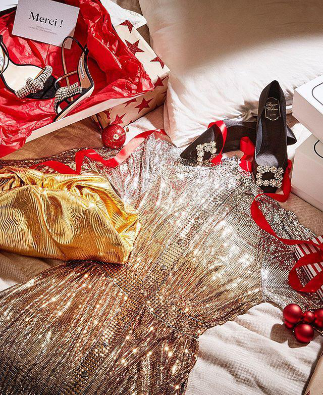 ROGER VIVIER Embellished Satin Pumps In Black