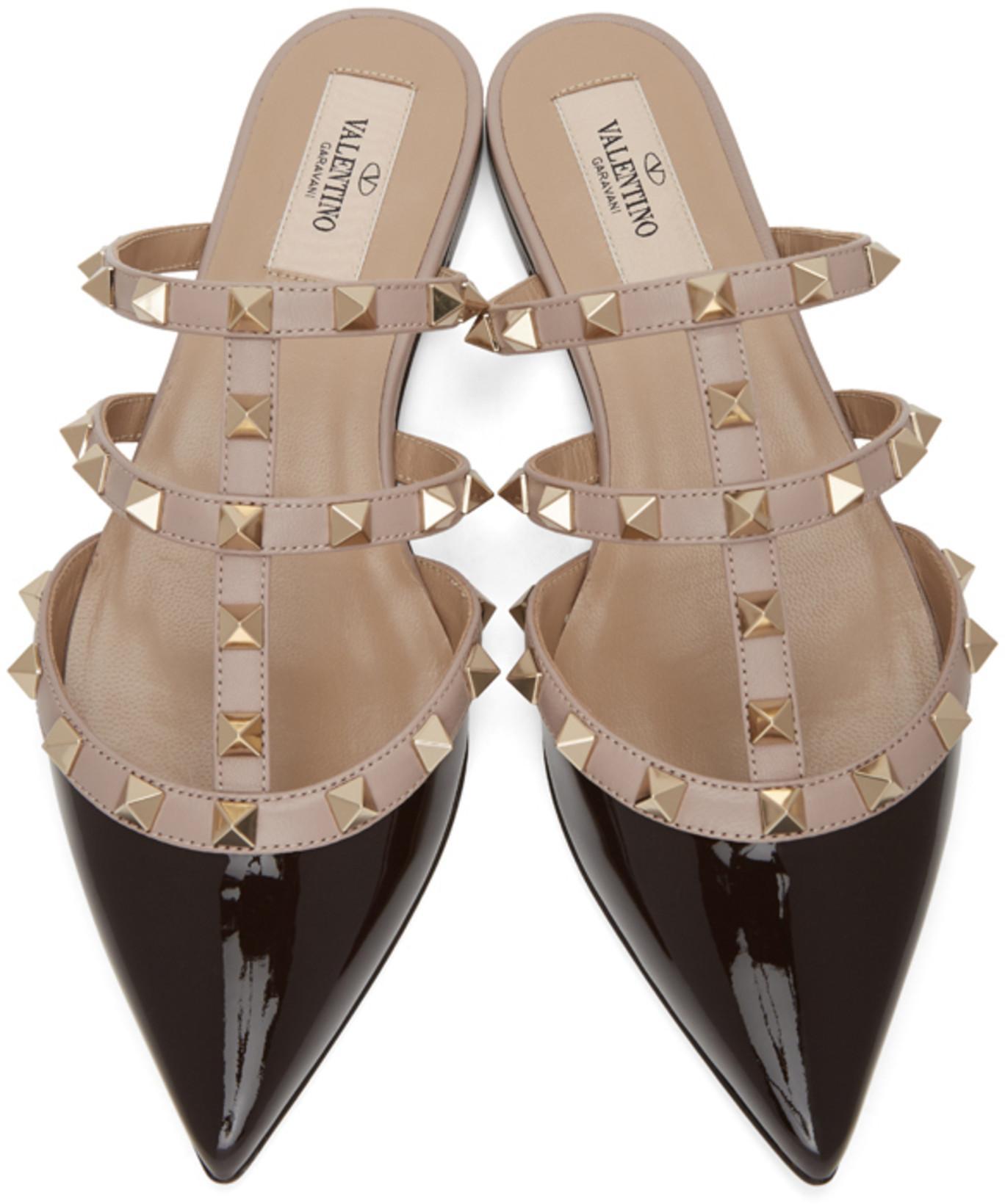 VALENTINO GARAVANI Patent Leather Rockstud Mule In Nude