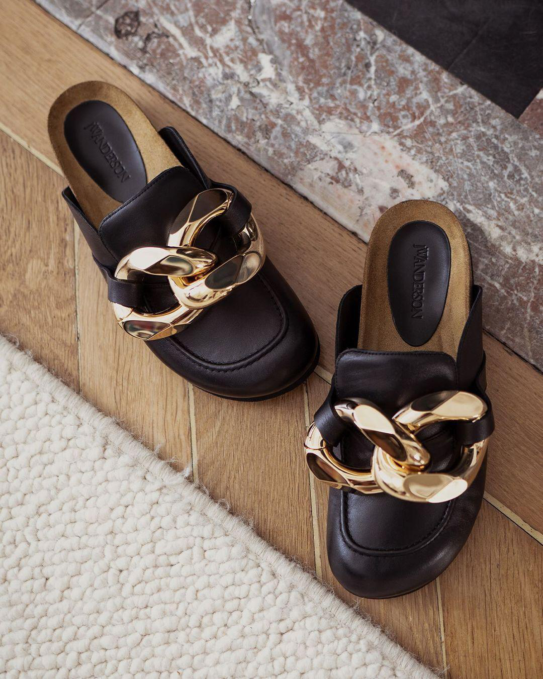 JW ANDERSON Chain Calf Leather Loafers In Black