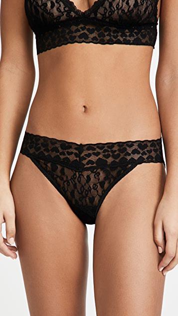 HANKY PANKY Signature Lace Padded Triangle Bralette In Black