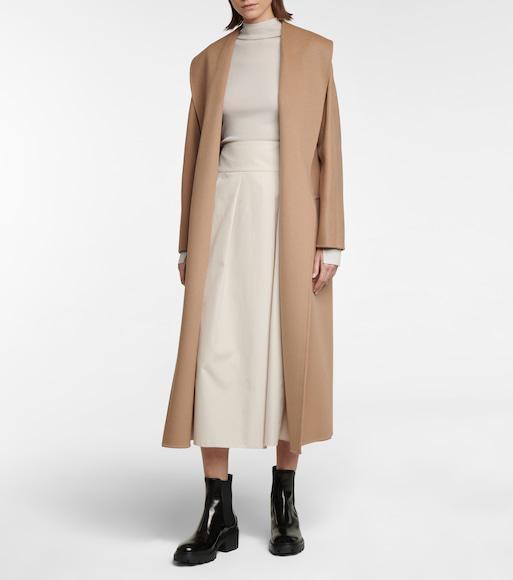 TOD'S Boots In Black