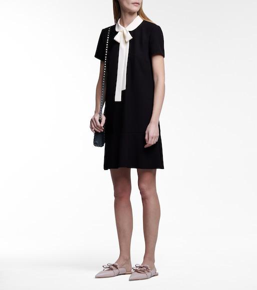 VALENTINO GARAVANI Grainy Calfskin Rockstud Flip Lock Flap Small Crossbody In Black