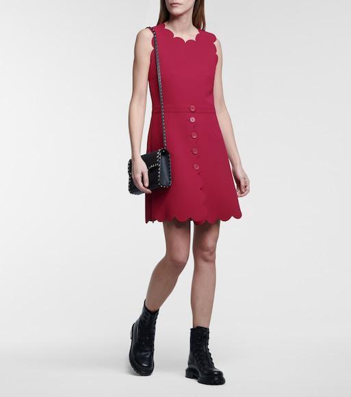 VALENTINO GARAVANI Grainy Calfskin Rockstud Flip Lock Flap Small Crossbody In Black