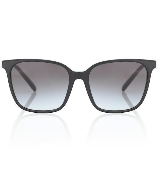 VALENTINO GARAVANI Roman Stud Leather Point-toe Flats In Black