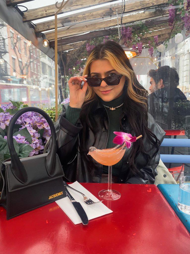 JACQUEMUS Le Chiquito Moyen Black