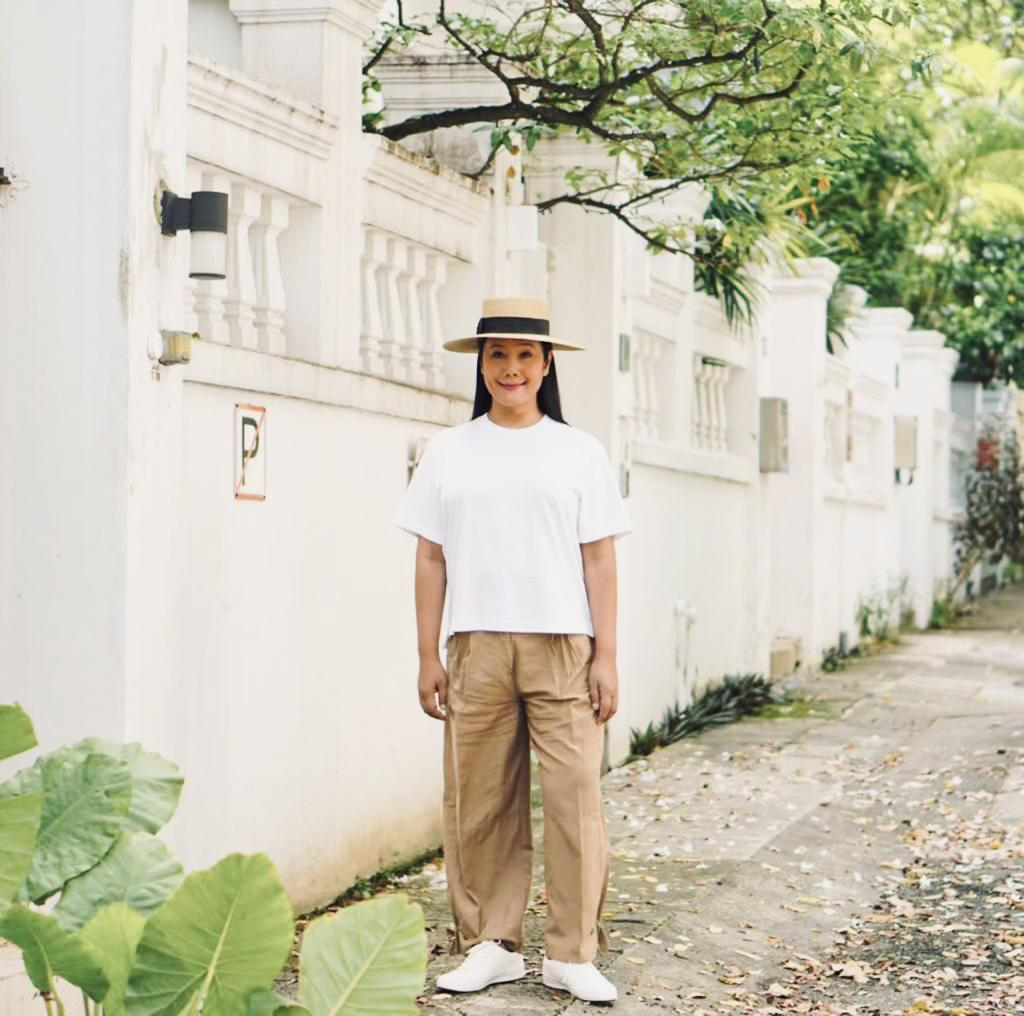 GUCCI Alba Embellished Woven Lamé Boater In Gold