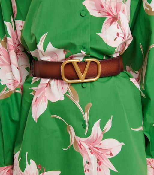 VALENTINO GARAVANI Flat Sole Rockstud Leather Sandals In A76 Candy Rose