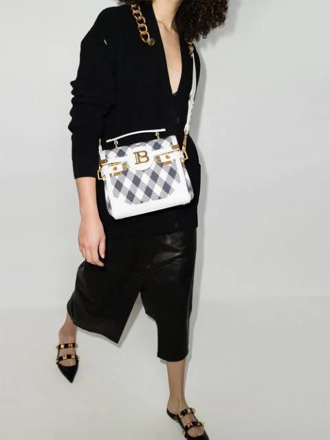 VALENTINO GARAVANI Roman Stud Leather Point-toe Flats In Black