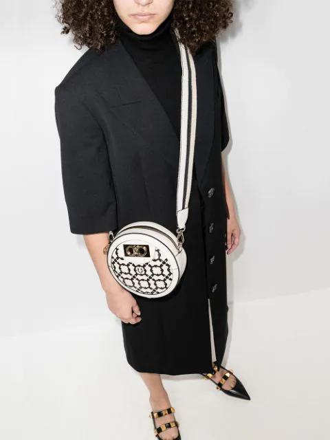 VALENTINO GARAVANI Roman Stud Leather Point-toe Flats In Black