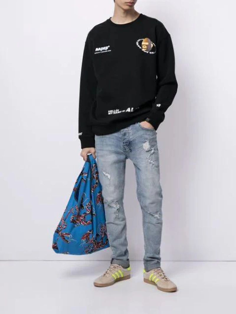 Farfetch's Post | Wearing: Aape By A Bathing Ape Logo-print Round Neck Sweatshirt In Black; Neighborhood Shopper Mit Klapperschlangen-print In Blue; Palm Angels Tokyo Spray Logo Print Cotton Face Mask In Black