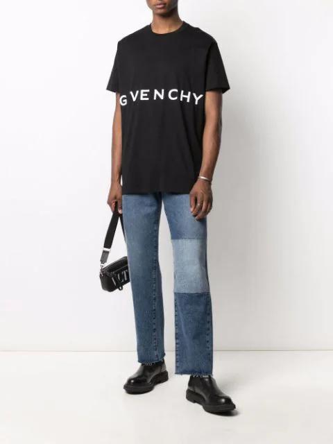 GIVENCHY 4g Logo Print T-shirt In Black