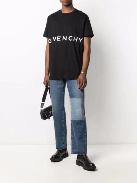 GIVENCHY 4g Logo Print T-shirt In Black