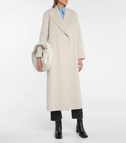 TOTÊME Toteme Organic Denim Classic Cut Jeans In Black