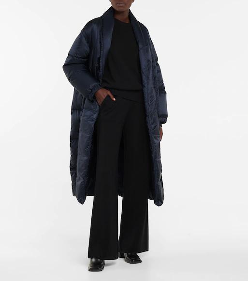 THE ROW Hover Wool Knit Crewneck Sweater In Black