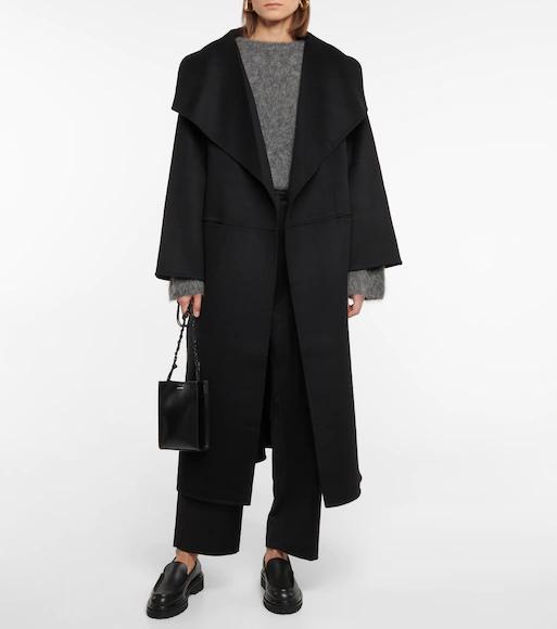 TOTÊME Toteme Signature Wool And Cashmere Coat In Black