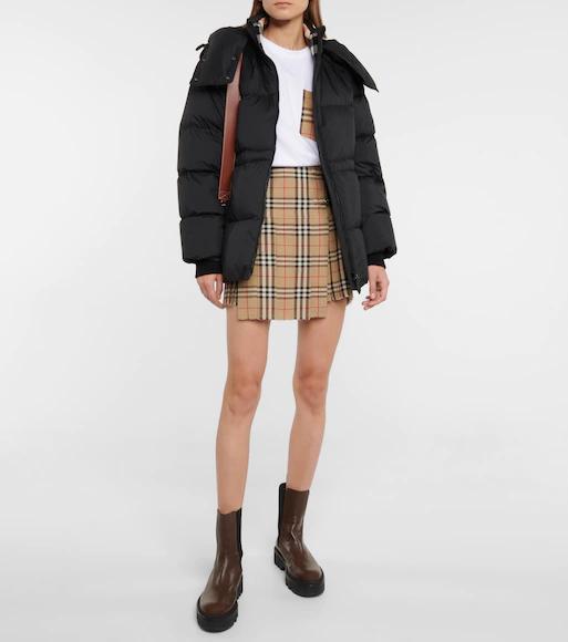 BURBERRY Contrast-pocket Short-sleeve Cotton T-shirt In White