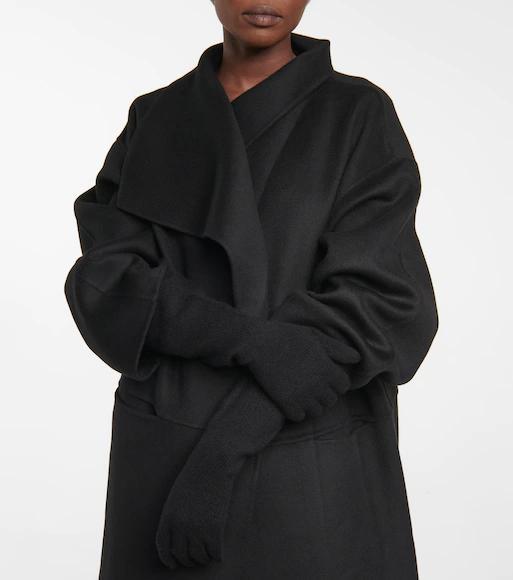TOTÊME Toteme Signature Wool And Cashmere Coat In Black