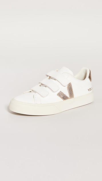 VEJA Recife Chromefree Low-top Sneakers In White