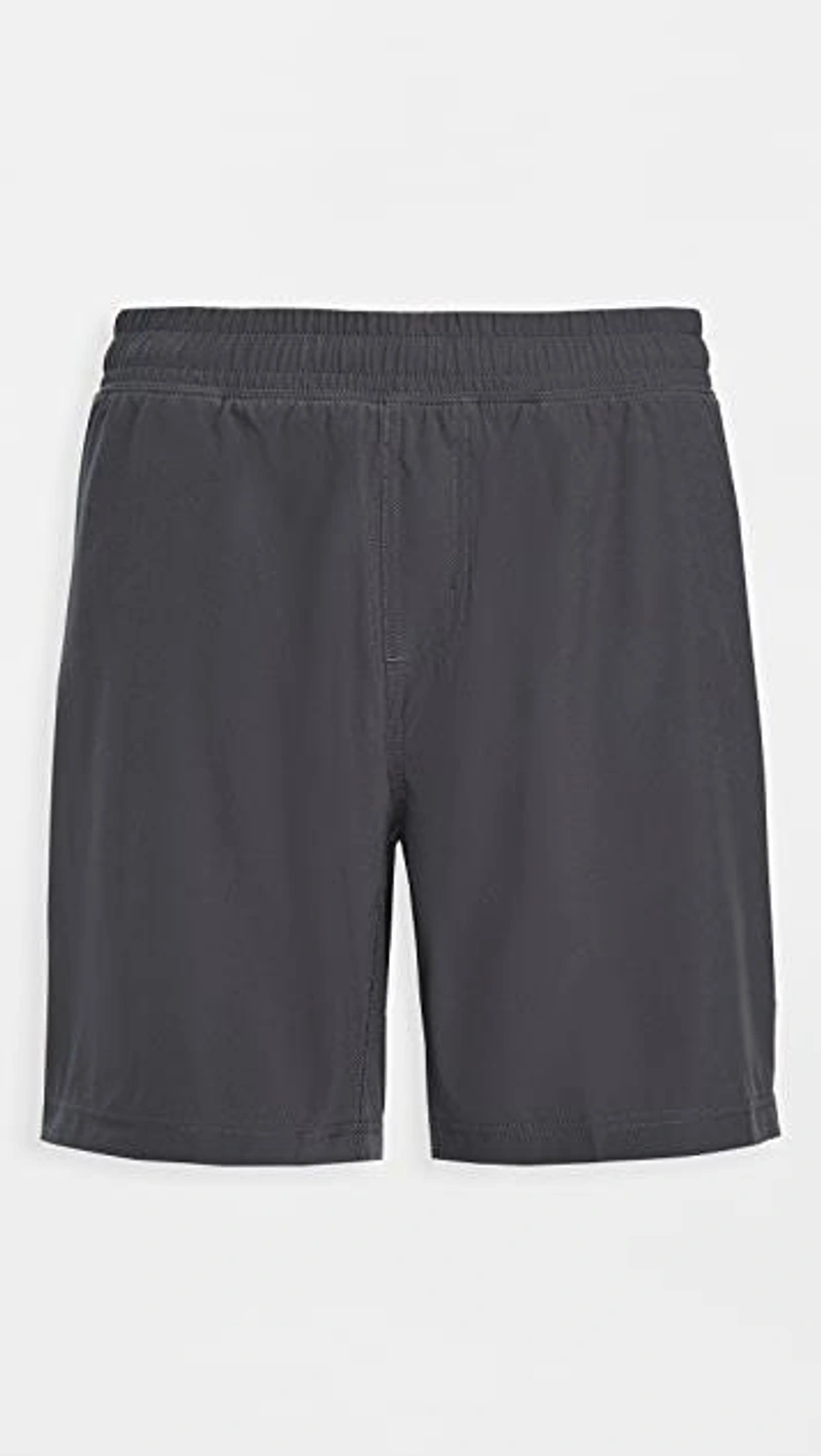 shopbop.com's Posts | 搭配: Rhone Mako Water Repellent Athletic Shorts In Black；W & P Porter Water Bottle In Charcoal