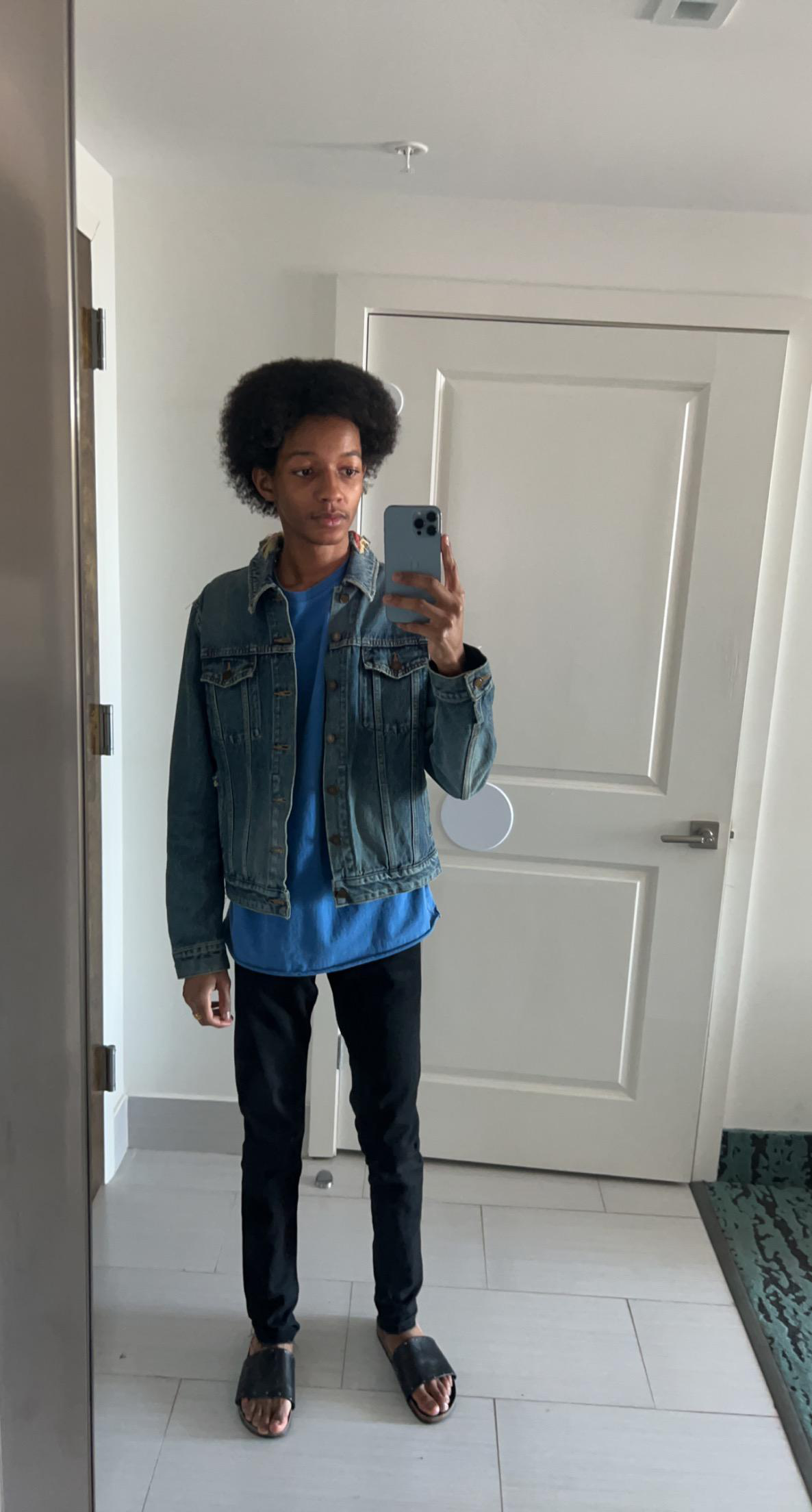 SAINT LAURENT Jimmy Black Leather Sandals With Studs Details