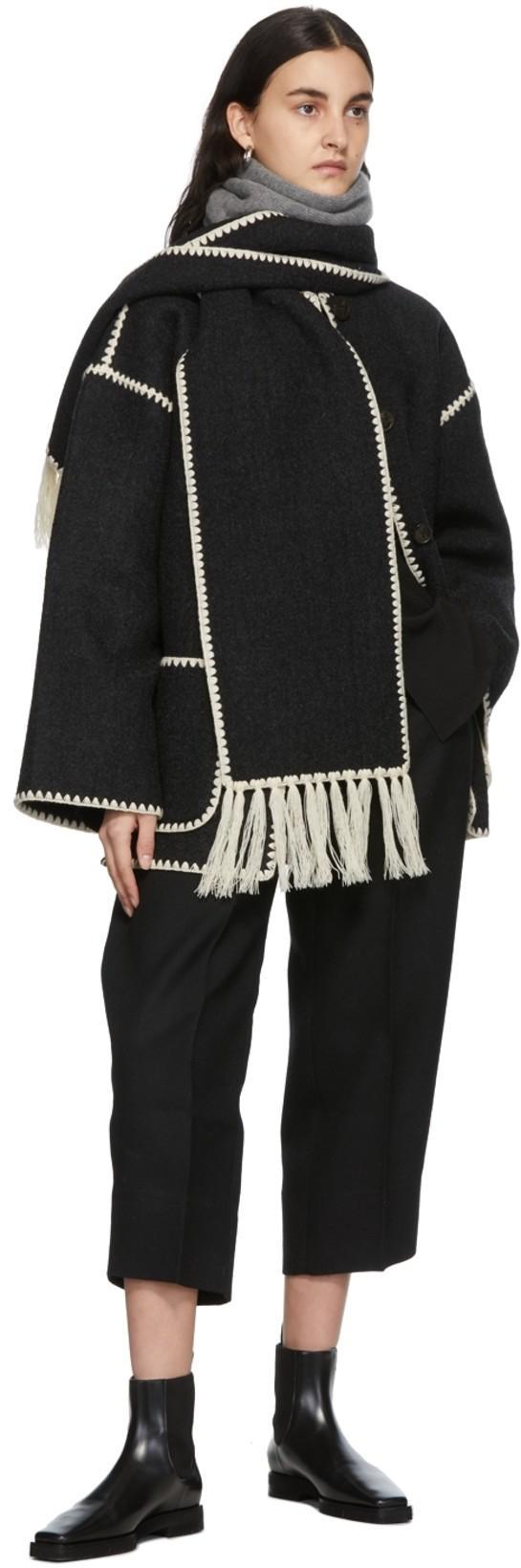 TOTÊME Toteme Square Toe Flat Chelsea Boot In Black