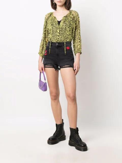 DR. MARTENS Sinclair Combat Boot In Black Hammered Leather With A Large Treaded Sole