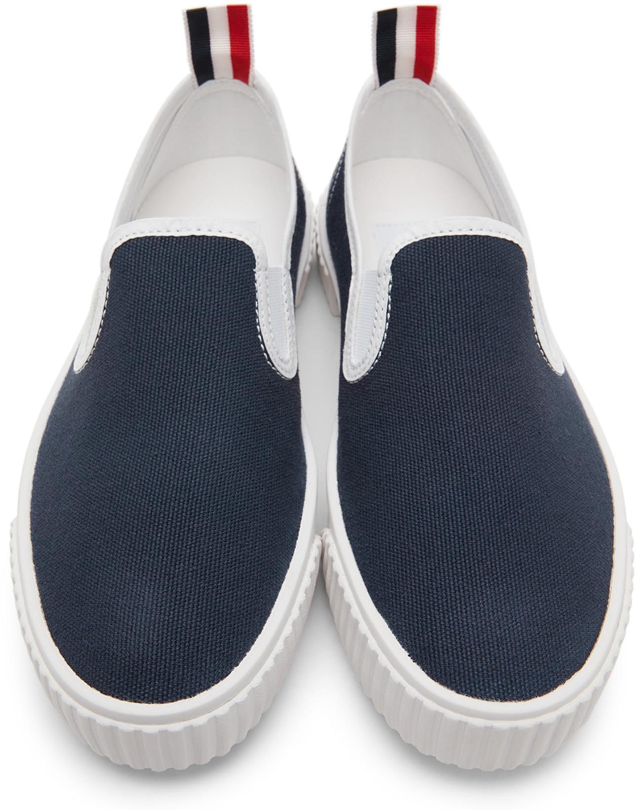 THOM BROWNE Classic Button-down Shirt With Crisp Collar And Curved Hem In White