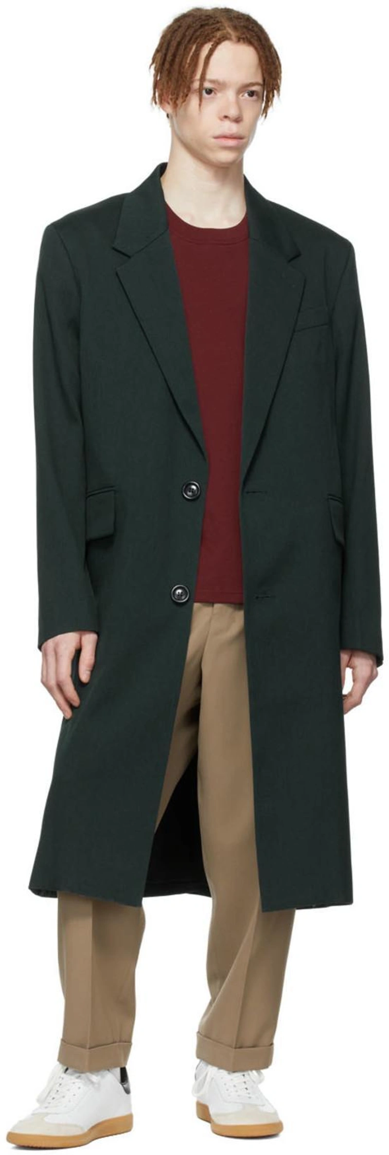SSENSE's Post | 搭配: Ami Alexandre Mattiussi Green Wool Coat In Evergreen/311；Ami Alexandre Mattiussi Brown Polyester Trousers In Taupe/281；Isabel Marant 白色 Bethy 运动鞋 In White