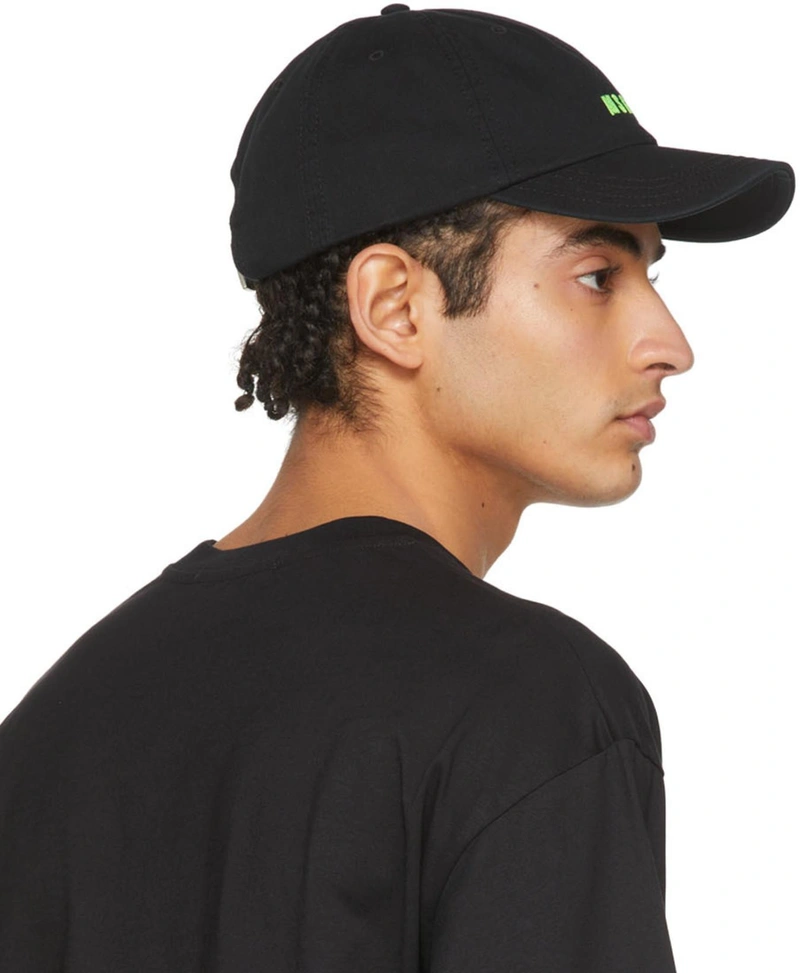 SSENSE's Post | 搭配: Msgm Logo棉质帆布棒球帽 In Black；Msgm Black Cotton T-shirt In 99 Black