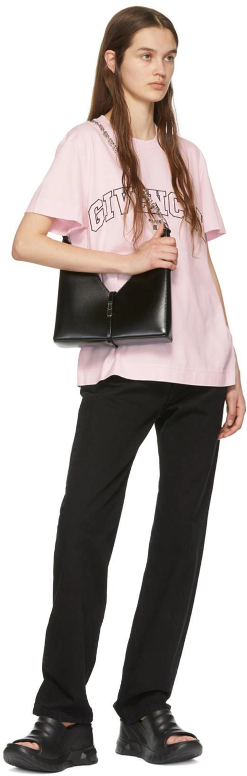 SSENSE's Post | 搭配: Balenciaga Black Normal Fit Jeans In 1105 Pitch Black；Givenchy Pink Cotton T-shirt In 681 Light Pink