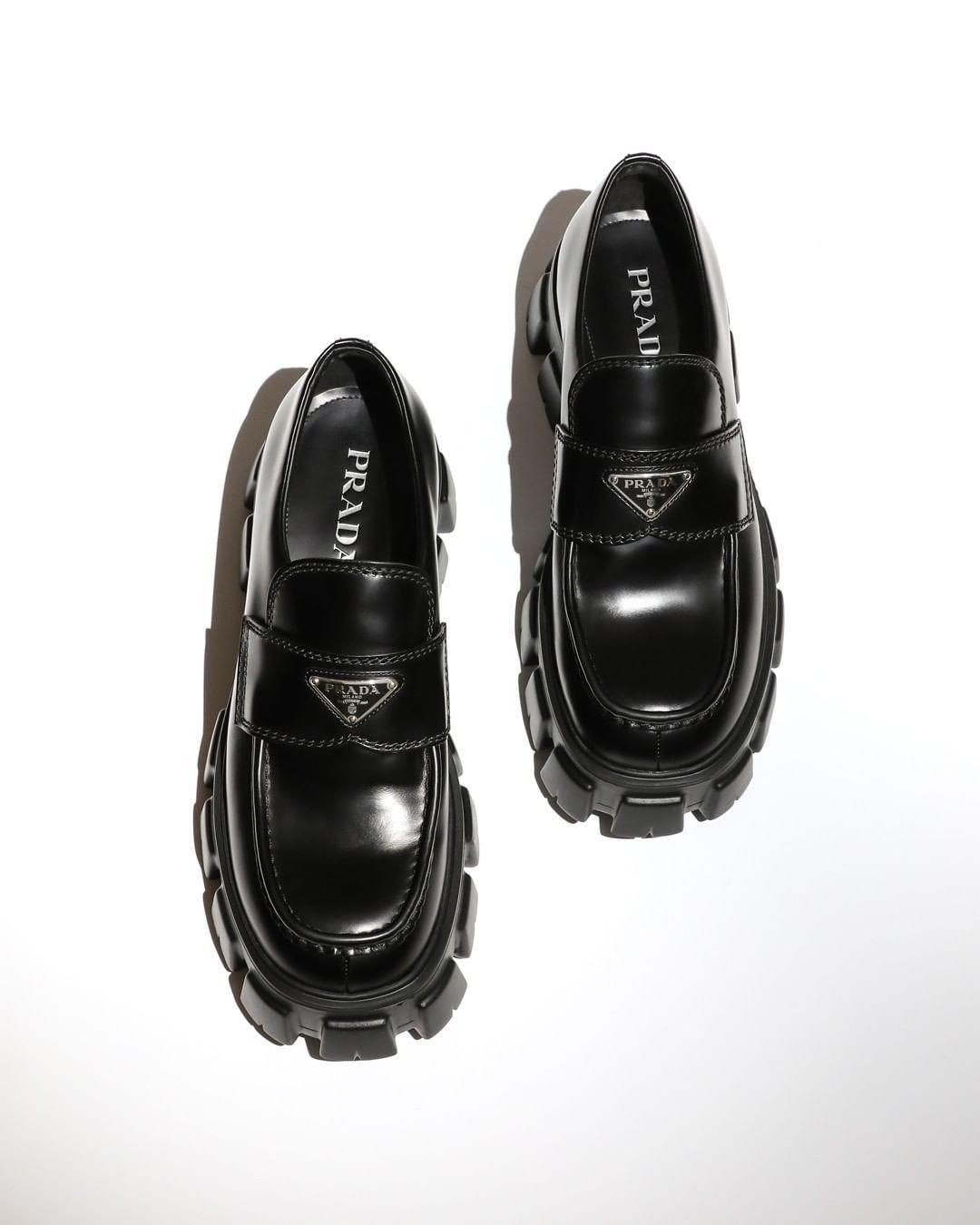 PRADA Platform Leather Triangle Logo Loafers In Black